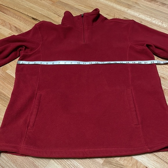 Croft & Barrow fleece pullover. Size Large. - Picture 5 of 8
